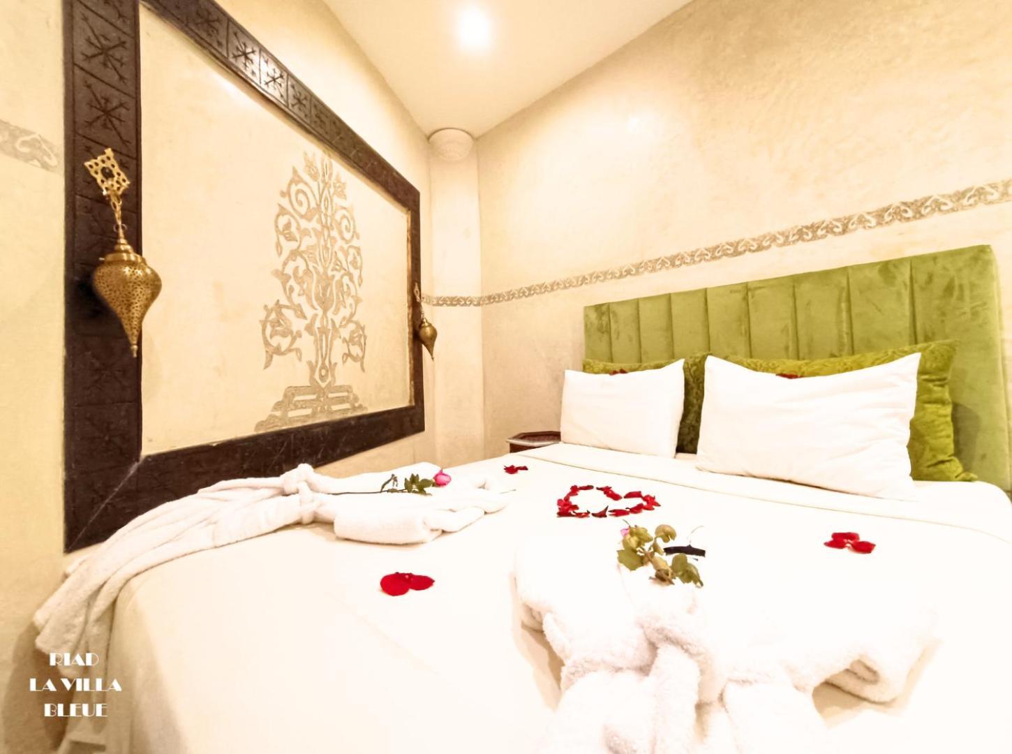Riad La Villa Bleue & Spa Marrakesh Exterior photo