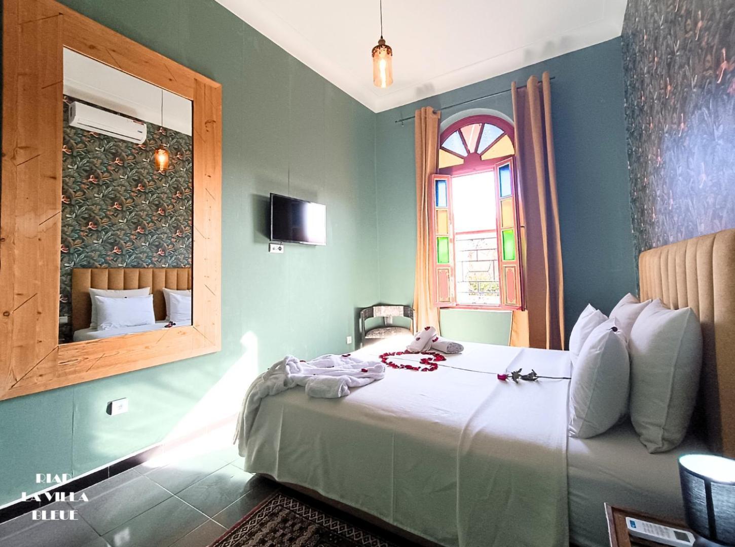 Riad La Villa Bleue & Spa Marrakesh Exterior photo