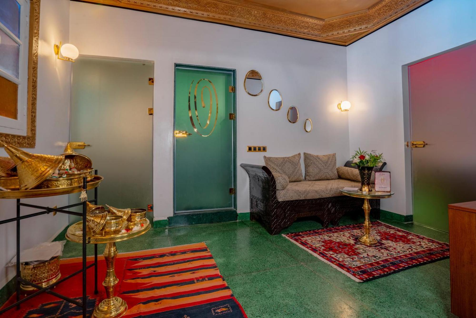 Riad La Villa Bleue & Spa Marrakesh Exterior photo